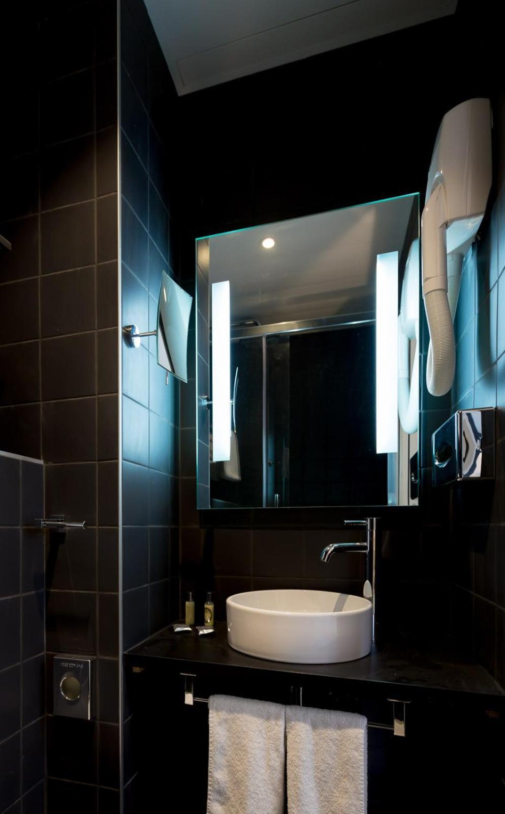 Mirabeau Eiffel Hotel 3*